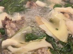 -Cau Go Vietnamese Cuisine