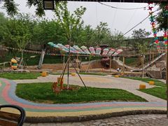 -欢乐松鼠谷