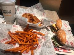 地瓜薯条和洋葱圈-The Habit Burger Grill 哈比特汉堡(复兴soho店)