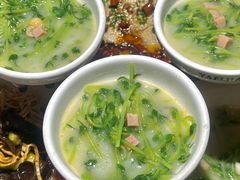 -江渔儿酸菜鱼·拔草餐厅(虎门君乐汇店)