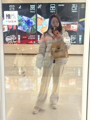 -镁连社·美联社