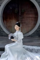 -莫兰迪婚纱摄影