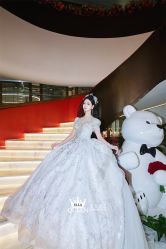 点击看大图 -艾拉·女王婚纱礼服馆