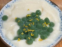 小青团冰豆花-李百蟹·江南蟹黄面·河景餐厅(夫子庙总店)