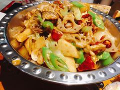 干锅牛蛙-金雨烧烤(新城南都店)