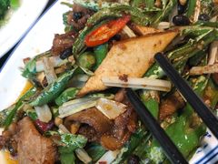 -杨肥肠火锅大排档(火车站花园店)