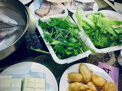 -正能量脆肉鲩火锅