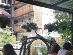 -Tikky Cafe