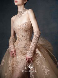 点击看大图 -Renee芮亦婚纱
