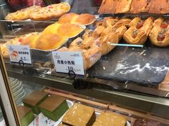 丹麦小热狗-昆明冠生园·蛋糕·面包(南强街店)