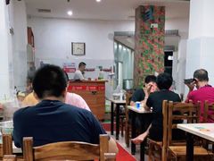 大堂-美兰春记食店·龙舌坡红烧牛肉