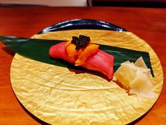 蓝鳍金枪鱼中腩海胆鲟鱼子手握寿司-京怀石·壬生