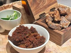 -左庭右院鲜牛肉火锅黑金店(陆家嘴中心店)