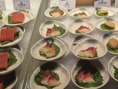 -雍容荟帝王蟹活龙虾展台自助(IFS黑金店)