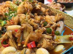 -蛙舍·炭烧牛蛙(东百中心店)