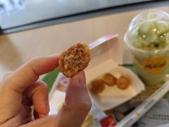 金牛决胜丸子-麦当劳(番禺易发商业街店)