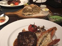 -恰餐厅及酒吧 CHAR Bar & Grill (北京丽都皇冠假日店)