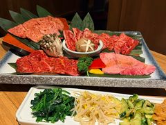 -炼火烤肉店