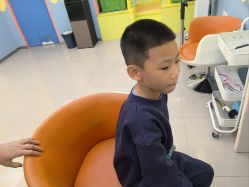 -爆米花儿童美发乐园