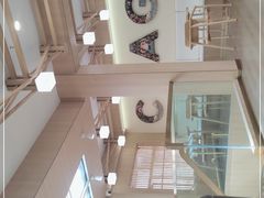 -霸王茶姬(南强街店)