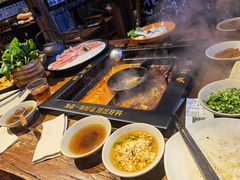 -老牌坊云南鱼豆花火锅(嵩山店)