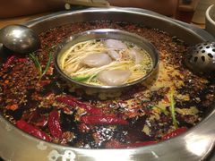 鸳鸯三鲜锅底-锅首鲜品火锅(鸳鸯店)