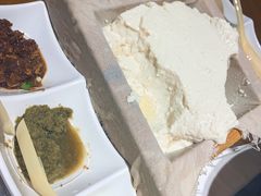 一块豆腐-95号酱骨·一块豆腐(展春园西路店)