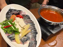 -老滇山寨•云南特色菜•地方菜•民族风情歌舞表演(金碧店)