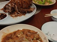-聚首堂·特色小吃·肘子(什刹海德胜门店)