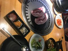 -极简·炭火烤肉主题餐厅·龙虾烧烤·烤羊排(宝龙店)