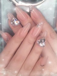 -U+nail优加专业美甲美睫
