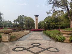 -湖北文旅洪宾红莲湖酒店