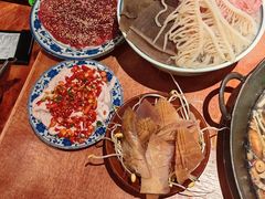 -周小明火锅(黑金冠社区店)