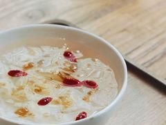 桃胶凉粉-炖物24章·顺时轻养茶(杭州大厦店)