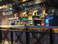 -麦凯伦烧烤·精酿超级工厂店(金桥总店)