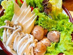 菌蔬拼盘-老牌坊云南鱼豆花火锅(爱建店)