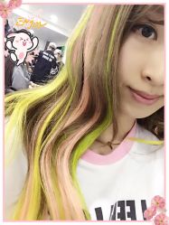 iphone_upload_pic-MYCOLORHARSALON