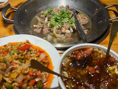 -大众跷脚牛肉馆·非遗传承单位(峨眉山店)