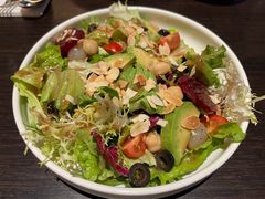 主厨牛油果花园沙拉-庐灶江南·江南菜·四合院Bistro(东直门雍和宫·原华侨宾馆店)
