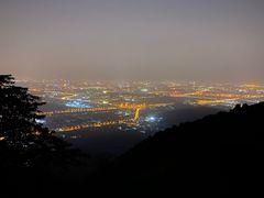 -鬼笑石后山停车场