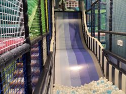 -MELAND CLUB亲子乐园·派对·餐厅(北京芳圆里ID MALL店)