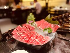 严选牛三拼-捞王猪肚鸡火锅(财富中心店)