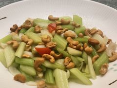 腰果芹菜肉丁-金满福国际酒店(迎宾大道店)
