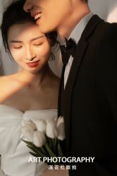 -纪梵希旅拍婚纱摄影(大连总店)