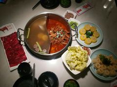 -左庭右院鲜牛肉火锅(浦江欢乐颂店)