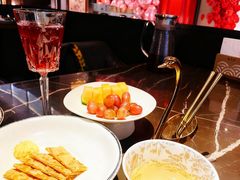 -海派悦庭·海胆烧麦·新融合菜(凯德广场店)