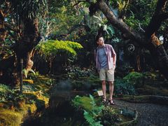 -Chom Cafe and Restaurant