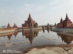-一寨两国风景区