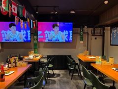 -京狮炙燥·精酿烧烤(首经贸店)