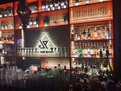 -UP嘻哈酒吧(粉巢店)